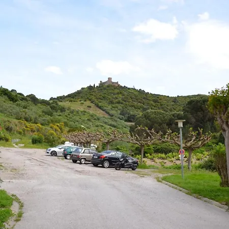 2 Pieces, Parking, Balcon, Proche Plage * Collioure