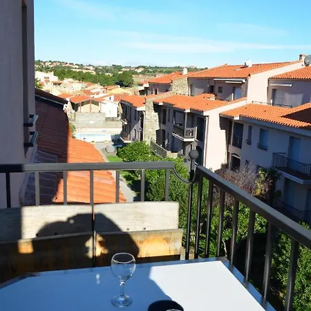 Apartment 2 Pieces, Parking, Balcon, Proche Plage *