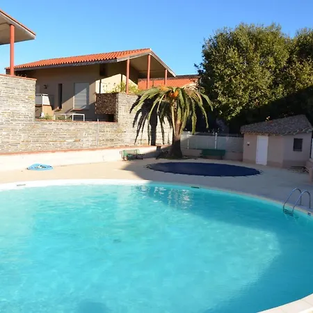 Apartment 2 Pieces, Parking, Balcon, Proche Plage *